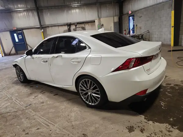 JTHCM1D21G5004539 2016 LEXUS IS - Image 2