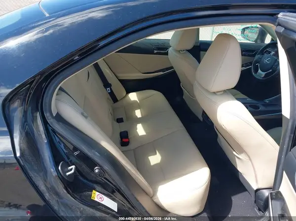 JTHCM1D21G5007151 2016 LEXUS IS - Image 8