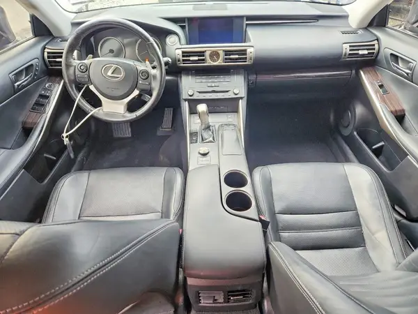 JTHCM1D21G5010986 2016 LEXUS IS - Image 8