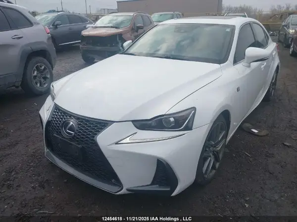 JTHCM1D21H5016465 2017 LEXUS IS - Image 2