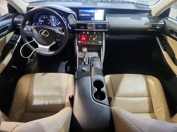 JTHCM1D21H5021598 2017 LEXUS IS - Image 8
