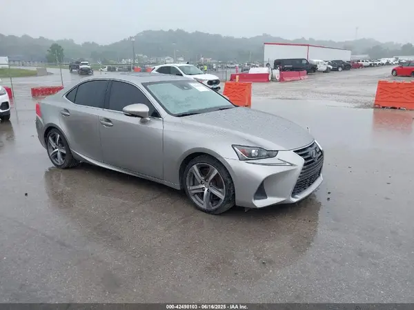 JTHCM1D21H5023013 2017 LEXUS IS - Image 1