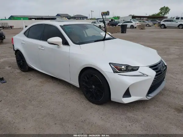 JTHCM1D21H5025621 2017 LEXUS IS - Image 1