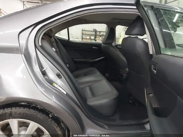 JTHCM1D22G5004212 2016 LEXUS IS - Image 8
