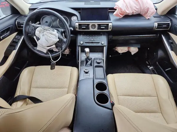 JTHCM1D22G5004355 2016 LEXUS IS - Image 8