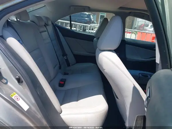 JTHCM1D22G5008258 2016 LEXUS IS - Image 8