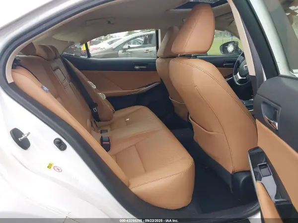 JTHCM1D22G5008812 2016 LEXUS IS - Image 8