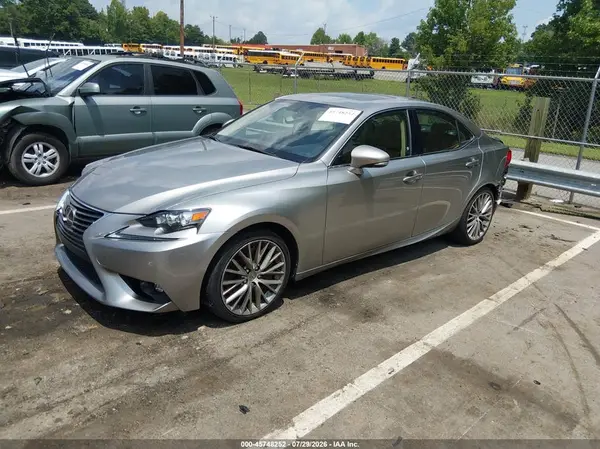 JTHCM1D22G5012374 2016 LEXUS IS - Image 2