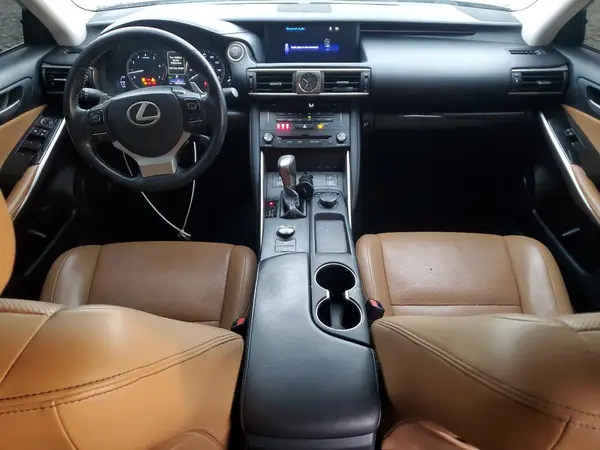 JTHCM1D22H5021853 2017 LEXUS IS - Image 8