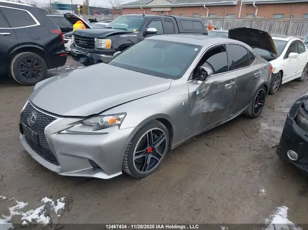 JTHCM1D23G5001352 2016 LEXUS IS - Image 2