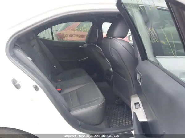 JTHCM1D23G5002128 2016 LEXUS IS - Image 8