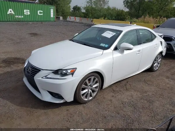 JTHCM1D23G5008785 2016 LEXUS IS - Image 2
