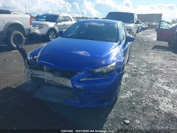 JTHCM1D23G5010424 2016 LEXUS IS - Image 2