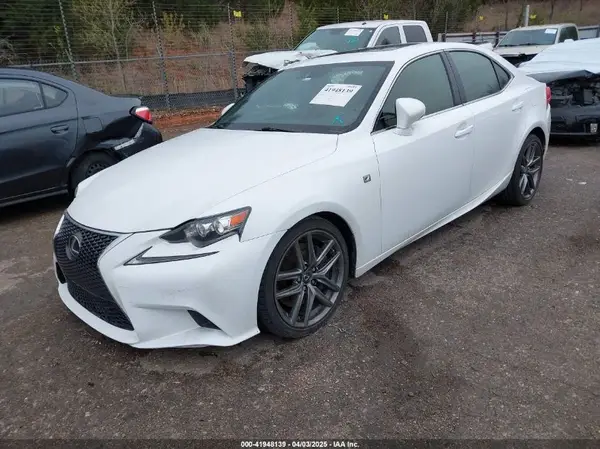 JTHCM1D23G5011640 2016 LEXUS IS - Image 2