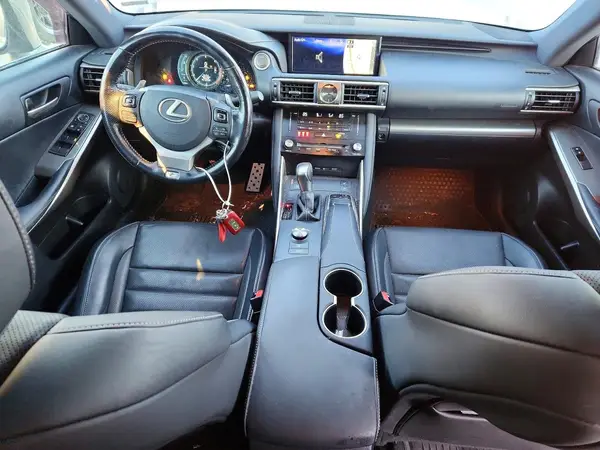 JTHCM1D23H5017343 2017 LEXUS IS - Image 8