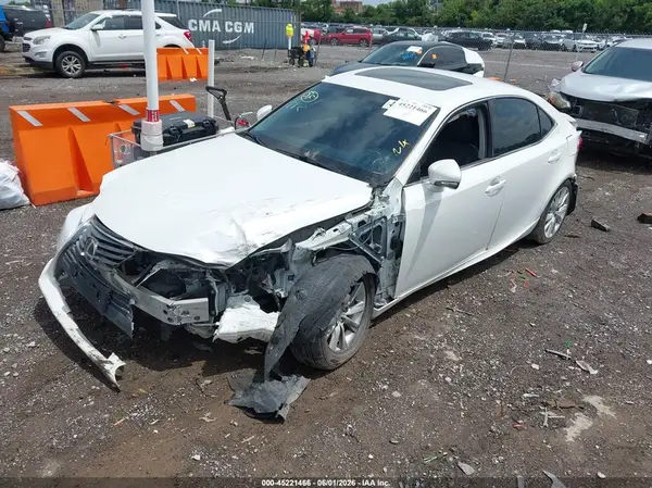 JTHCM1D24G5003305 2016 LEXUS IS - Image 2