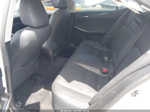 JTHCM1D24G5003305 2016 LEXUS IS - Image 8