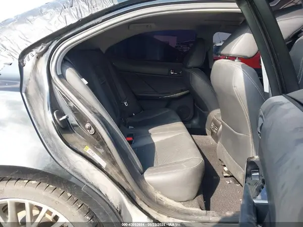 JTHCM1D24G5009055 2016 LEXUS IS - Image 8