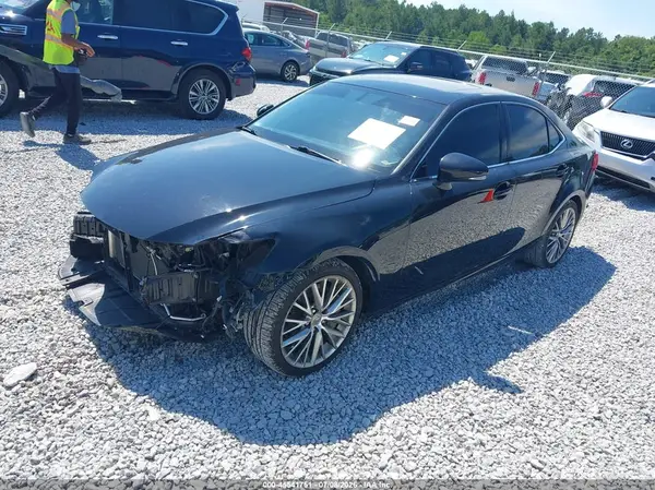 JTHCM1D24G5010058 2016 LEXUS IS - Image 2