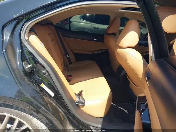 JTHCM1D24G5010058 2016 LEXUS IS - Image 8