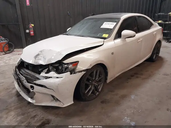 JTHCM1D24G5012960 2016 LEXUS IS - Image 2