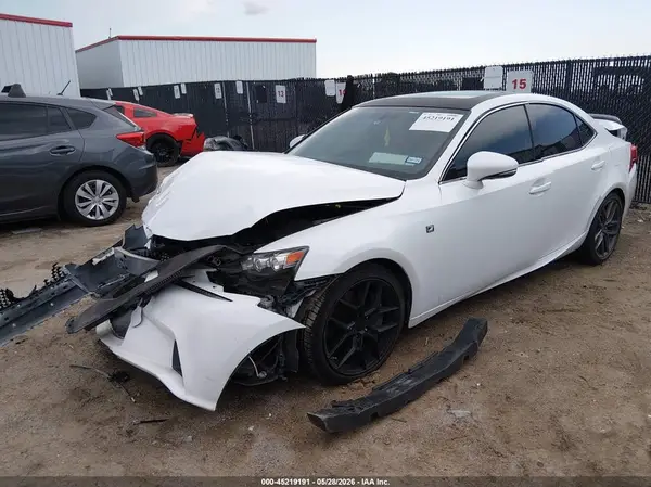 JTHCM1D24G5014837 2016 LEXUS IS - Image 2