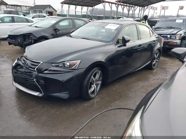 JTHCM1D24H5017514 2017 LEXUS IS - Image 2