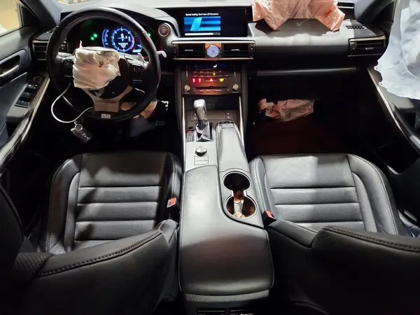 JTHCM1D24H5021238 2017 LEXUS IS - Image 8