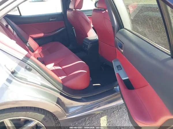 JTHCM1D24H5024527 2017 LEXUS IS - Image 8