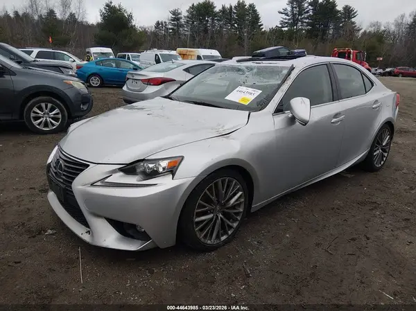 JTHCM1D25G5001546 2016 LEXUS IS - Image 2
