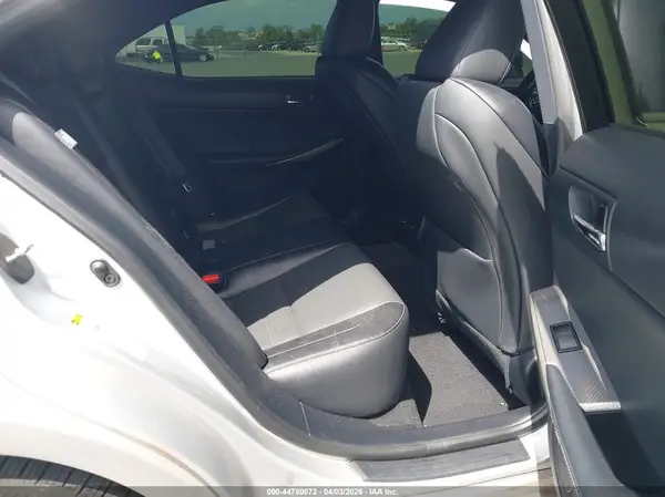 JTHCM1D25G5007525 2016 LEXUS IS - Image 8