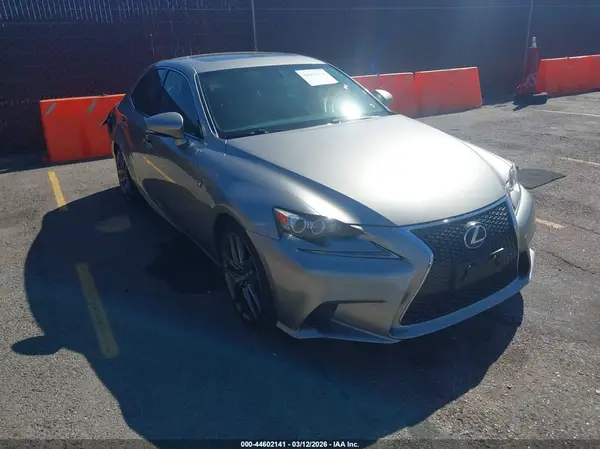 JTHCM1D25G5008755 2016 LEXUS IS - Image 1