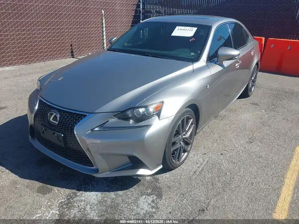 JTHCM1D25G5008755 2016 LEXUS IS - Image 2
