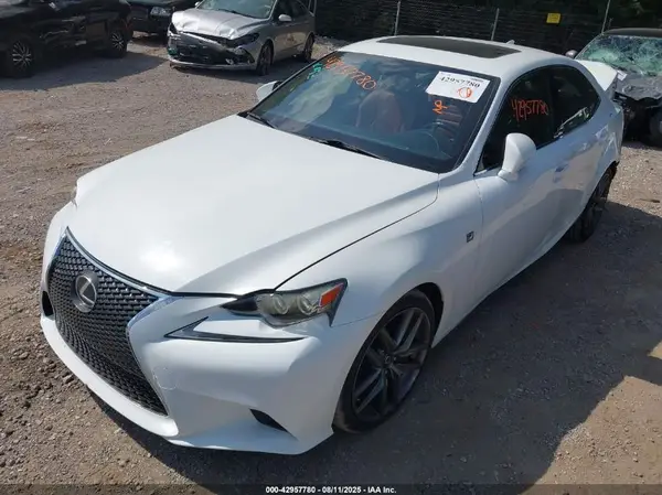 JTHCM1D25G5011543 2016 LEXUS IS - Image 2