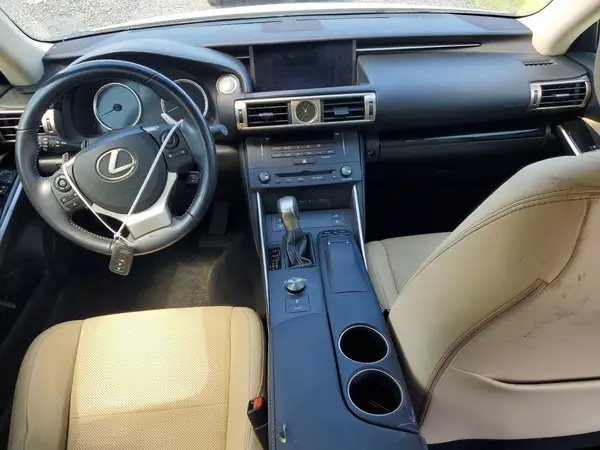 JTHCM1D25G5014572 2016 LEXUS IS - Image 8