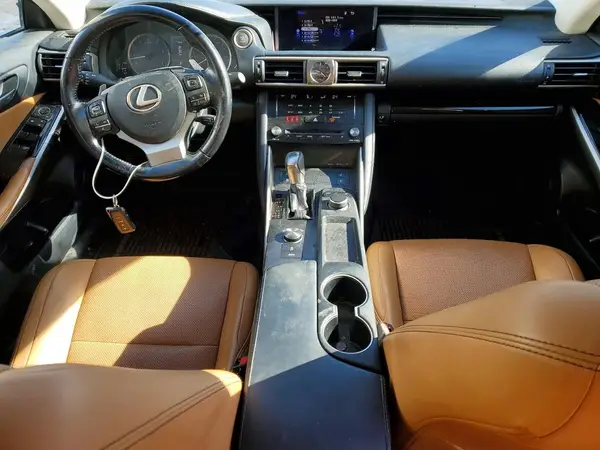 JTHCM1D25H5017084 2017 LEXUS IS - Image 8