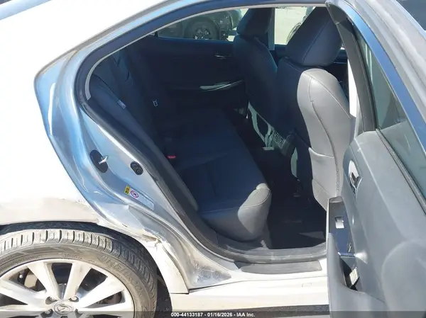 JTHCM1D26G5003287 2016 LEXUS IS - Image 8