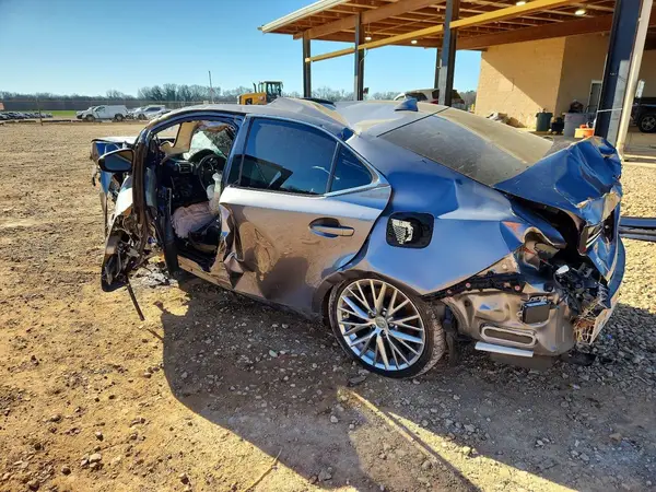 JTHCM1D26G5007629 2016 LEXUS IS - Image 2