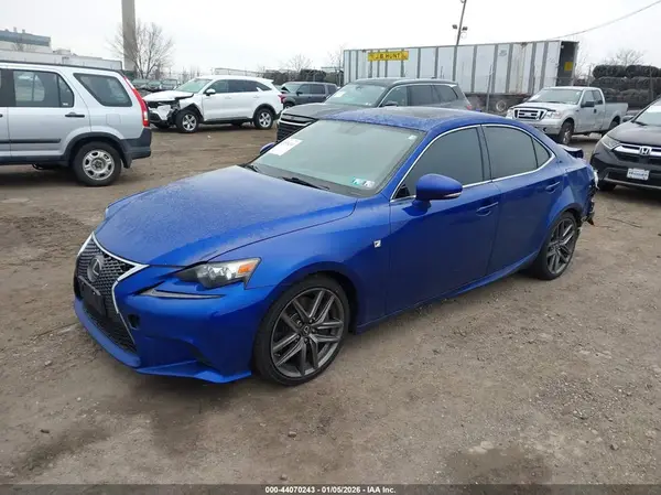 JTHCM1D26G5007873 2016 LEXUS IS - Image 2