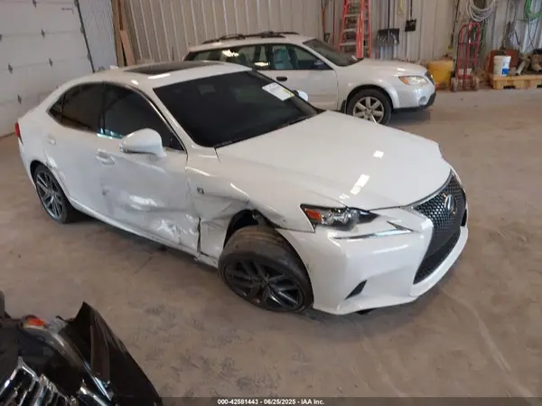JTHCM1D26G5011406 2016 LEXUS IS - Image 1