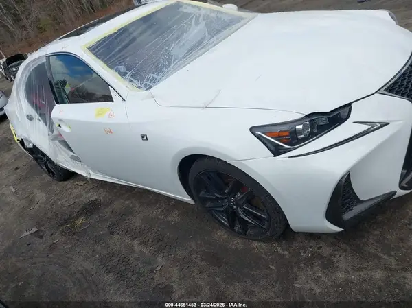 JTHCM1D26H5015585 2017 LEXUS IS - Image 1