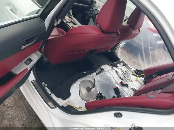 JTHCM1D26H5015585 2017 LEXUS IS - Image 8