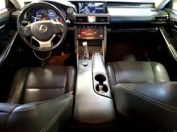 JTHCM1D26H5016770 2017 LEXUS IS - Image 8
