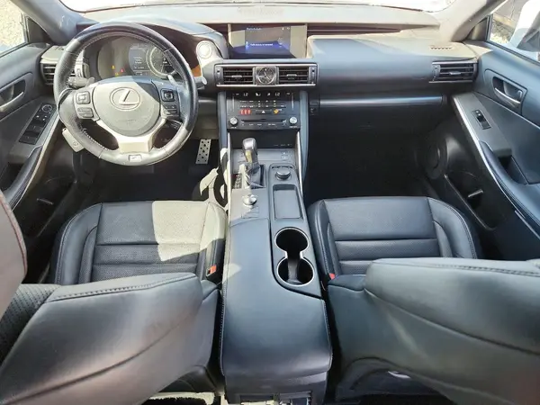 JTHCM1D26H5020690 2017 LEXUS IS - Image 8