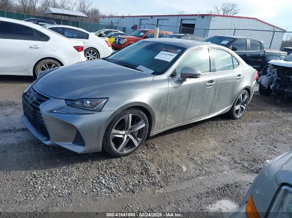 JTHCM1D26H5022214 2017 LEXUS IS - Image 2