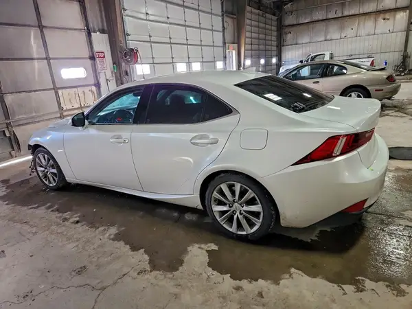 JTHCM1D27G5008207 2016 LEXUS IS - Image 2