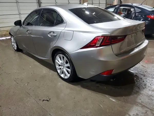 JTHCM1D27G5008319 2016 LEXUS IS - Image 2