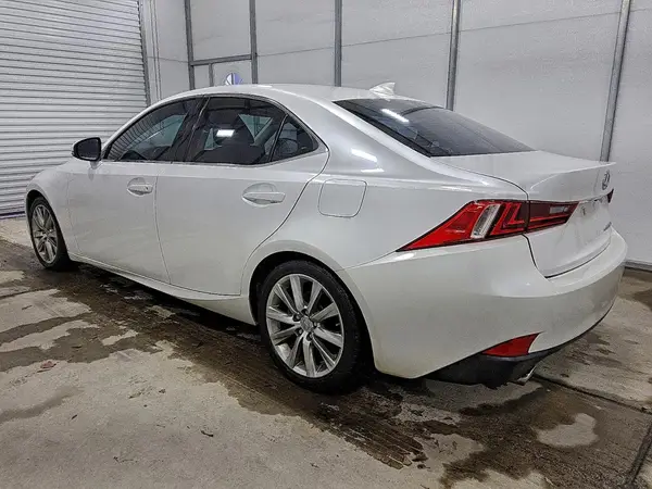 JTHCM1D27G5011205 2016 LEXUS IS - Image 2