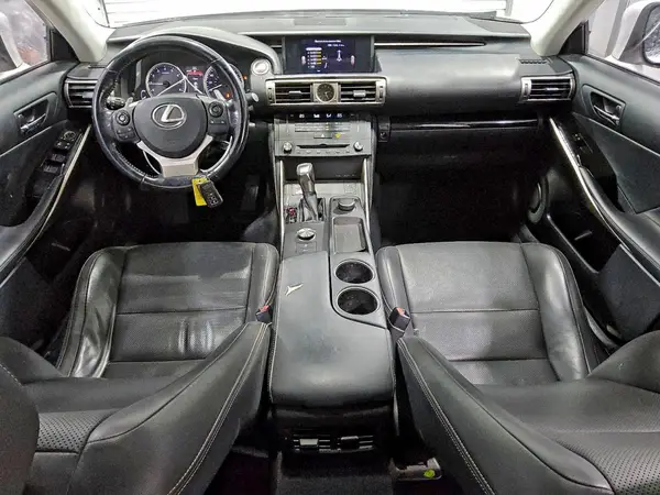 JTHCM1D27G5011205 2016 LEXUS IS - Image 8