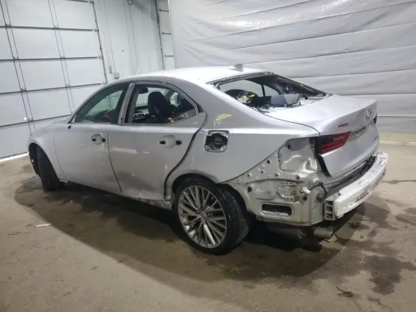 JTHCM1D27G5013102 2016 LEXUS IS - Image 2